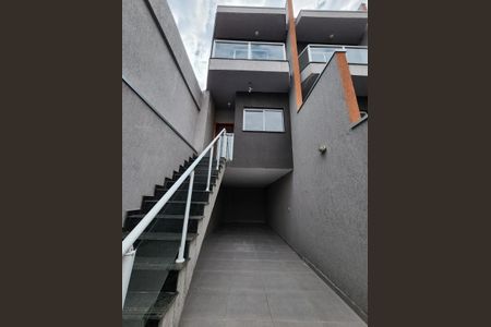 Casa à venda com 130m², 3 quartos e 2 vagas Casa à venda com 130m², 3 quartos e 2 vagasFoto 02