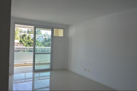 Apartamento à venda com 187m², 4 quartos e 2 vagas Apartamento à venda com 187m², 4 quartos e 2 vagasSala