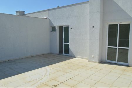 Apartamento à venda com 187m², 4 quartos e 2 vagas Apartamento à venda com 187m², 4 quartos e 2 vagasTerraço