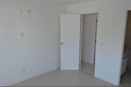 Apartamento à venda com 187m², 4 quartos e 2 vagas Apartamento à venda com 187m², 4 quartos e 2 vagasSuíte 1