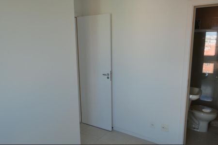 Apartamento à venda com 187m², 4 quartos e 2 vagas Apartamento à venda com 187m², 4 quartos e 2 vagasSuíte 2