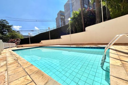 Apartamento à venda com 70m², 2 quartos e 2 vagas Apartamento à venda com 70m², 2 quartos e 2 vagasÁrea comum - Piscina
