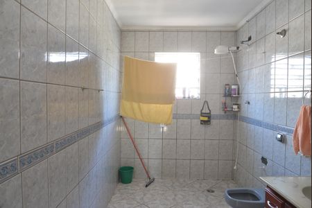 Casa à venda com 275m², 3 quartos e 2 vagasBanheiro Social