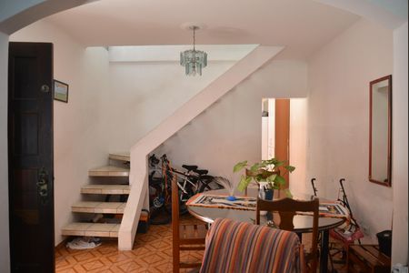 Casa à venda com 275m², 3 quartos e 2 vagasSala