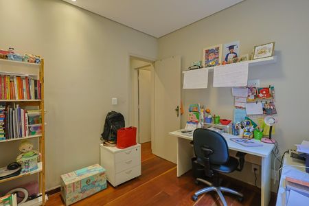 Apartamento à venda com 83m², 3 quartos e 2 vagas Apartamento à venda com 83m², 3 quartos e 2 vagasQuarto 2