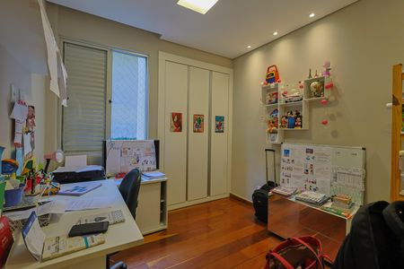 Apartamento à venda com 83m², 3 quartos e 2 vagas Apartamento à venda com 83m², 3 quartos e 2 vagasQuarto 2