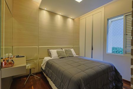 Apartamento à venda com 83m², 3 quartos e 2 vagas Apartamento à venda com 83m², 3 quartos e 2 vagasQuarto 3 - Suíte