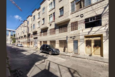 Apartamento à venda com 50m², 1 quarto e sem vaga Apartamento à venda com 50m², 1 quarto e sem vagaFachada