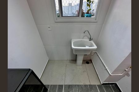 Apartamento para alugar com 35m², 2 quartos e sem vaga Apartamento para alugar com 35m², 2 quartos e sem vagaÁrea de Serviço