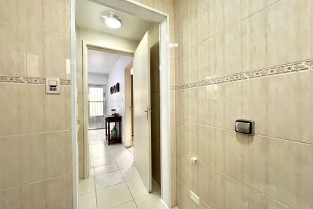 Casa à venda com 160m², 4 quartos e 2 vagas Casa à venda com 160m², 4 quartos e 2 vagasLavabo