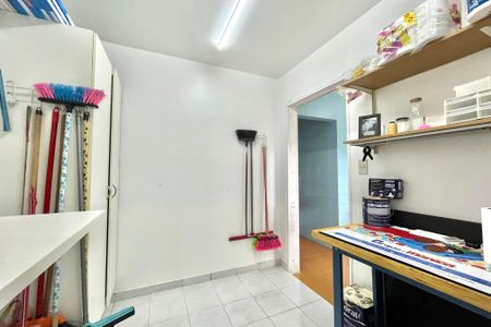 Casa à venda com 160m², 4 quartos e 2 vagas Casa à venda com 160m², 4 quartos e 2 vagasQuarto de Serviço