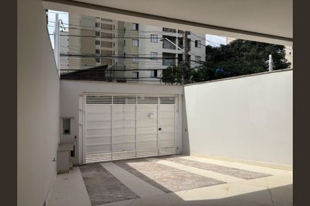 Casa à venda com 220m², 3 quartos e 4 vagas Casa à venda com 220m², 3 quartos e 4 vagasFoto 29