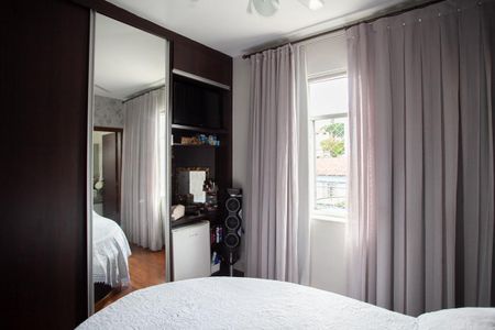 Apartamento à venda com 86m², 3 quartos e 2 vagas Apartamento à venda com 86m², 3 quartos e 2 vagasSuíte