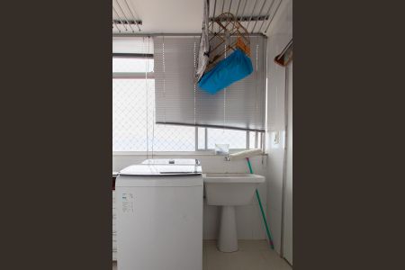 Apartamento à venda com 86m², 3 quartos e 2 vagas Apartamento à venda com 86m², 3 quartos e 2 vagasÁrea de Serviço