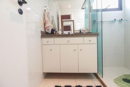 Apartamento à venda com 84m², 3 quartos e 2 vagasBanheiro da Suíte