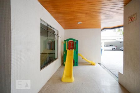 Apartamento à venda com 84m², 3 quartos e 2 vagasCondomínio - Playground