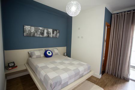 Casa à venda com 140m², 3 quartos e 2 vagas Casa à venda com 140m², 3 quartos e 2 vagasSuíte