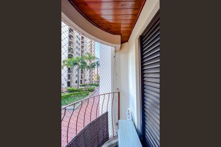 Apartamento à venda com 107m², 3 quartos e 2 vagasVaranda da Suíte