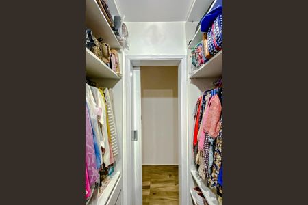 Apartamento à venda com 107m², 3 quartos e 2 vagasCloset da Suíte