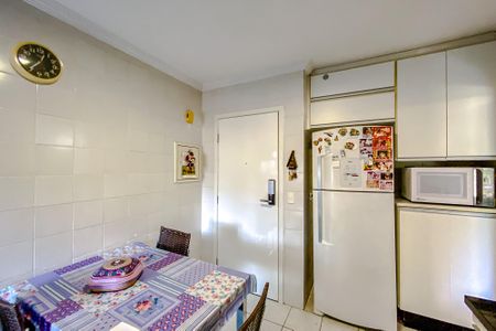 Apartamento à venda com 107m², 3 quartos e 2 vagasCozinha