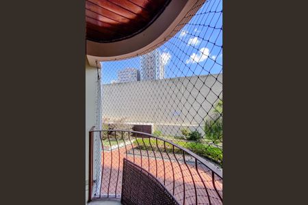 Apartamento à venda com 107m², 3 quartos e 2 vagasVaranda da Suíte