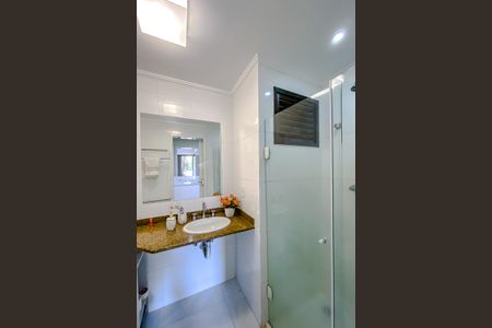 Apartamento à venda com 107m², 3 quartos e 2 vagasBanheiro