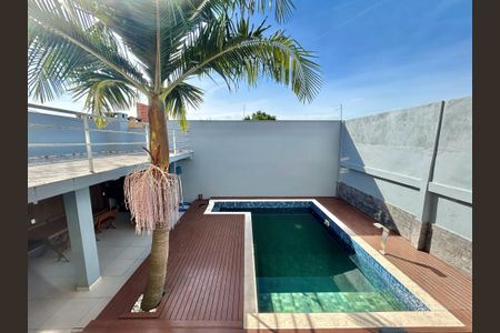 Casa à venda com 290m², 3 quartos e 3 vagasÁrea comum - Piscina