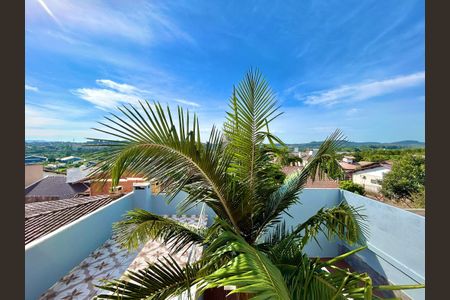 Casa à venda com 290m², 3 quartos e 3 vagasÁrea comum - Pátio