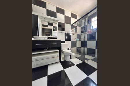 Casa à venda com 290m², 3 quartos e 3 vagasBanheiro