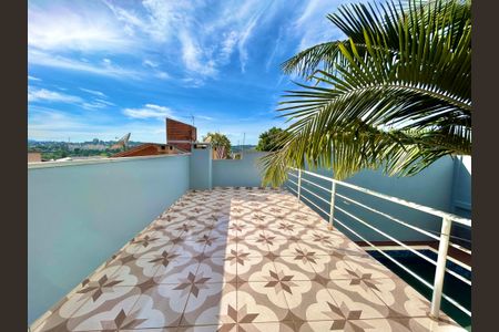 Casa à venda com 290m², 3 quartos e 3 vagasÁrea comum - Pátio