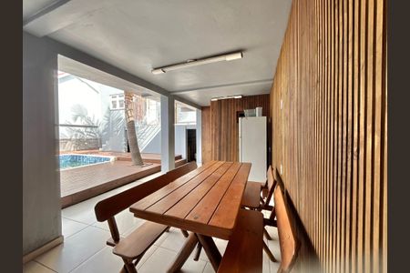 Casa à venda com 290m², 3 quartos e 3 vagasÁrea comum - Espaço Gourmet