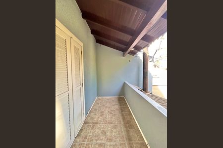 Casa à venda com 290m², 3 quartos e 3 vagasSacada Sala 2