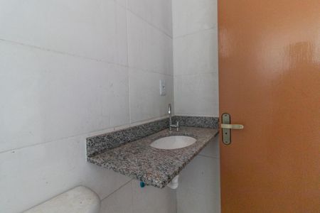 Casa de condomínio à venda com 130m², 2 quartos e 2 vagas Casa de condomínio à venda com 130m², 2 quartos e 2 vagasBanheiro Social
