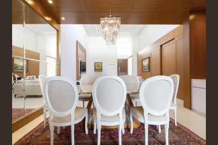 Casa de condomínio à venda com 200m², 3 quartos e 4 vagas Casa de condomínio à venda com 200m², 3 quartos e 4 vagasFoto 24