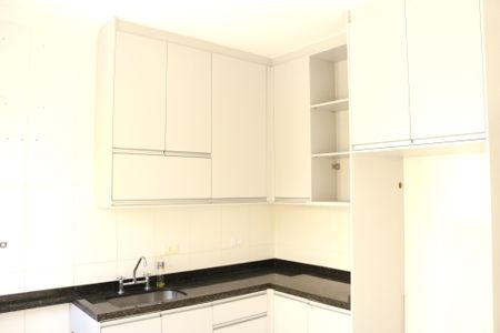 Casa à venda com 119m², 3 quartos e 2 vagasCozinha