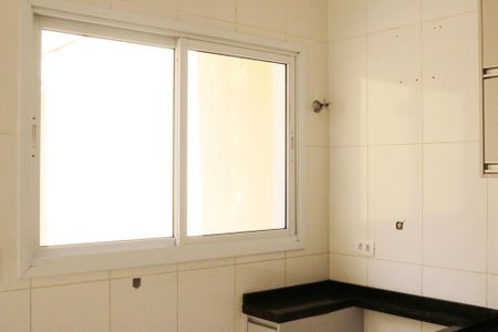 Casa à venda com 119m², 3 quartos e 2 vagasCozinha