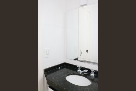 Casa à venda com 119m², 3 quartos e 2 vagasBanheiro Social