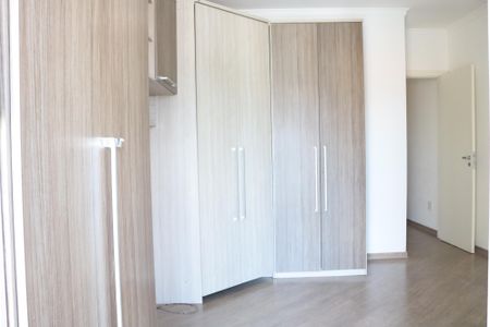 Casa à venda com 119m², 3 quartos e 2 vagasSuíte