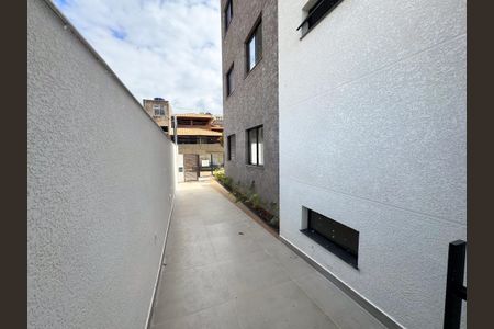 Apartamento à venda com 66m², 2 quartos e 1 vagaÁrea comum