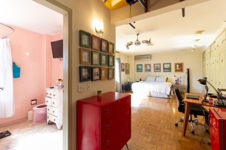 Apartamento à venda com 250m², 2 quartos e 1 vagaSuíte