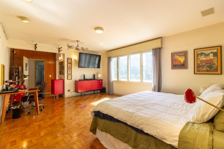 Apartamento à venda com 250m², 2 quartos e 1 vagaSuíte