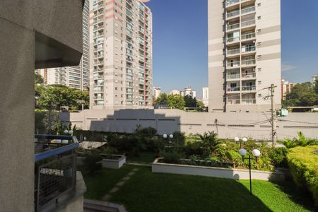 Apartamento para alugar com 98m², 3 quartos e 2 vagas Apartamento para alugar com 98m², 3 quartos e 2 vagasVista do Quarto 2
