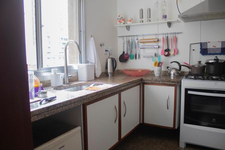 Apartamento à venda com 181m², 4 quartos e 2 vagasCozinha