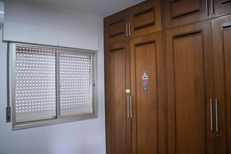 Apartamento à venda com 181m², 4 quartos e 2 vagasQuarto 3