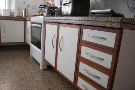 Apartamento à venda com 181m², 4 quartos e 2 vagasCozinha