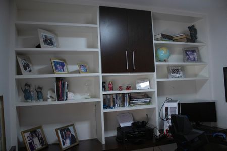 Apartamento à venda com 181m², 4 quartos e 2 vagasQuarto 2