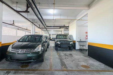 Apartamento à venda com 70m², 3 quartos e 4 vagas Apartamento à venda com 70m², 3 quartos e 4 vagasÁrea comum - Vagas Fixas