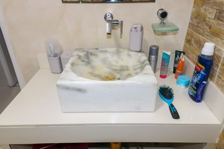 Apartamento à venda com 65m², 2 quartos e sem vagaBanheiro Social