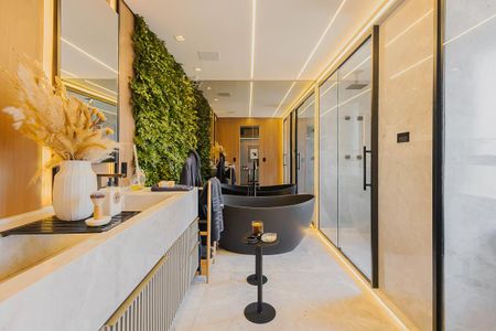 Apartamento à venda com 185m², 2 quartos e 2 vagasBanheiro da Suíte 2