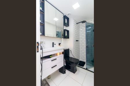 Apartamento à venda com 71m², 2 quartos e 1 vagaBanheiro Social